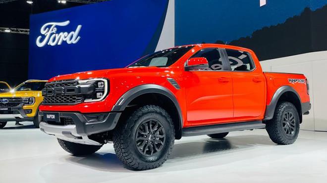 Đại lý Ford nhận cọc dòng xe Ranger Raptor thế hệ mới tại Việt Nam