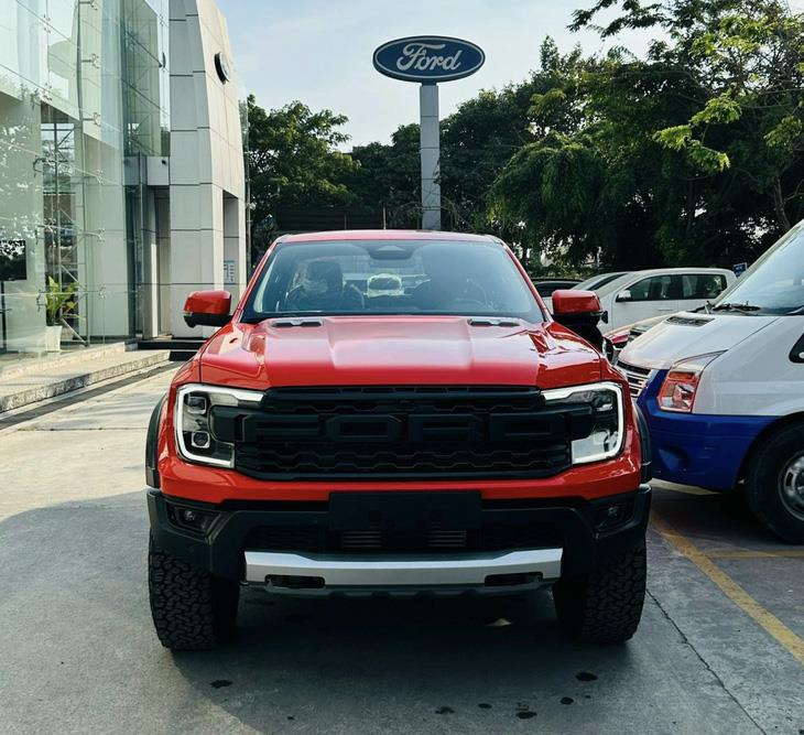 Ford Ranger Raptor 2023 về ‘nhỏ giọt’, khách hàng vẫn phải chờ màu hot