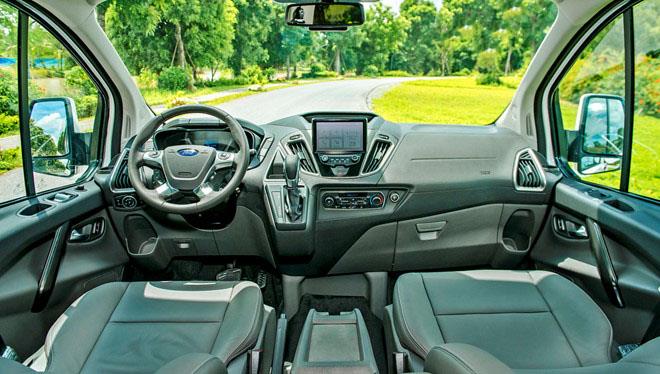 Ford Tourneo lắp ráp tại Việt Nam ra mắt với 02 phiên bản giá từ 999 triệu